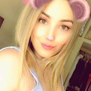 Meet your Posher, Nohely